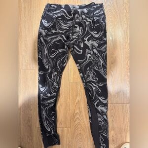 Nike Black and Gray Swirl Leggings